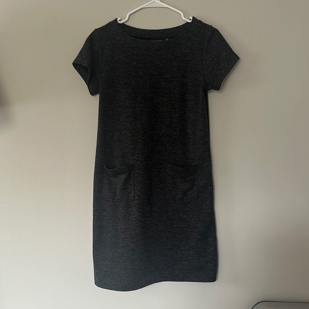 Adrienne Vittadini Dress w/ Pockets 🌚